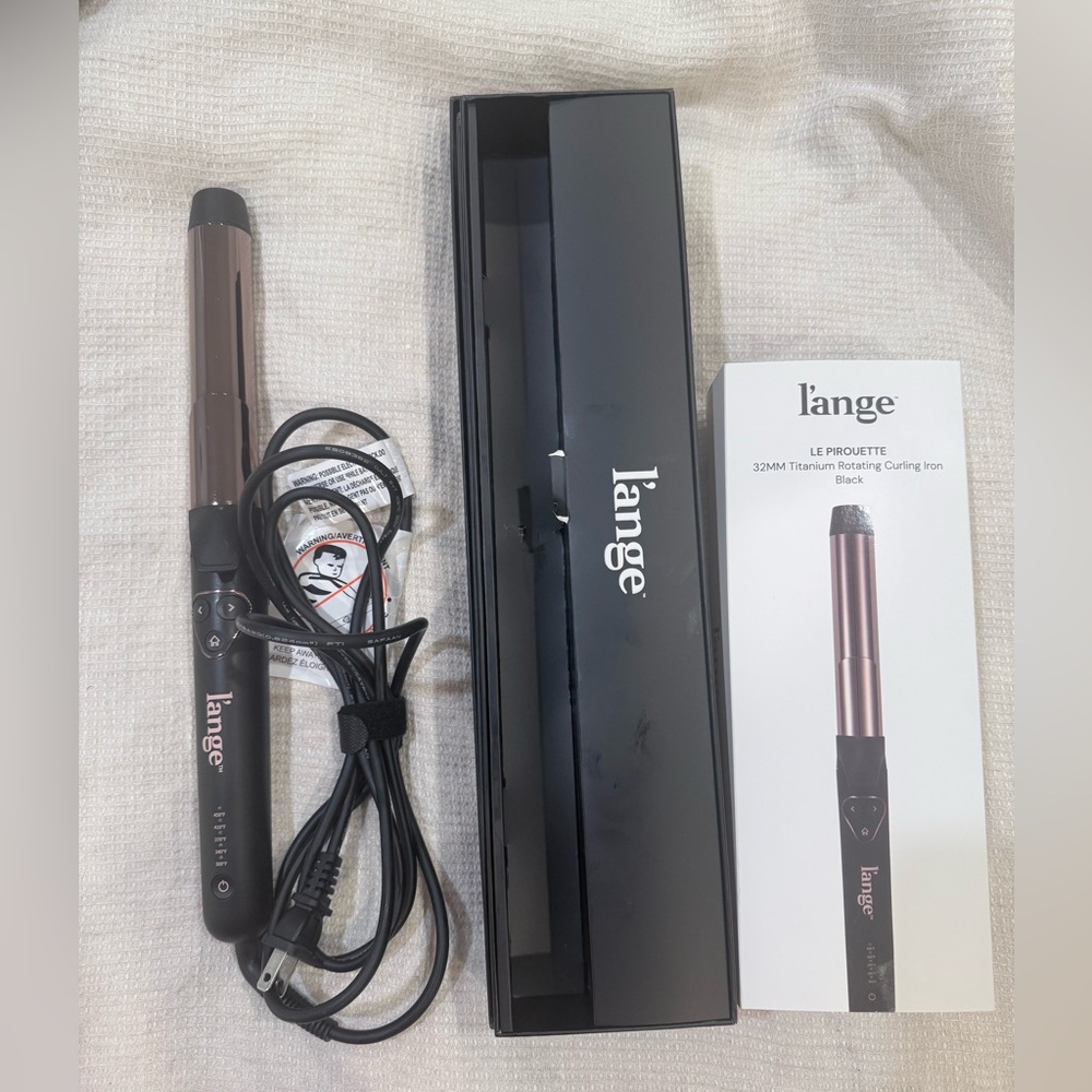 Like new l'ange Le Pirouette Black 1.25" / 32mm Titanium Rotating Curling Iron